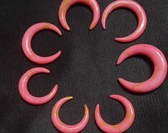 Pink organic gemstone pincher good quality handmade item carving custom available need your choice og,1g,2g,Etc