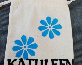 Blue daisy pouch, boho gift box, small gift wrap, organic cotton pouch, personalized gift box, custom pouch