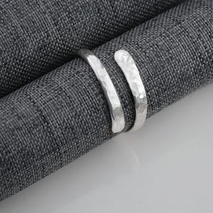 Silver Thumb Ring,Bypass ring,Coil Ring,Hammered Ring,Finger Ring,Everyday Ring,Adjustable Ring,Bypass Ring,Gift For Him,Gift for Her,USA