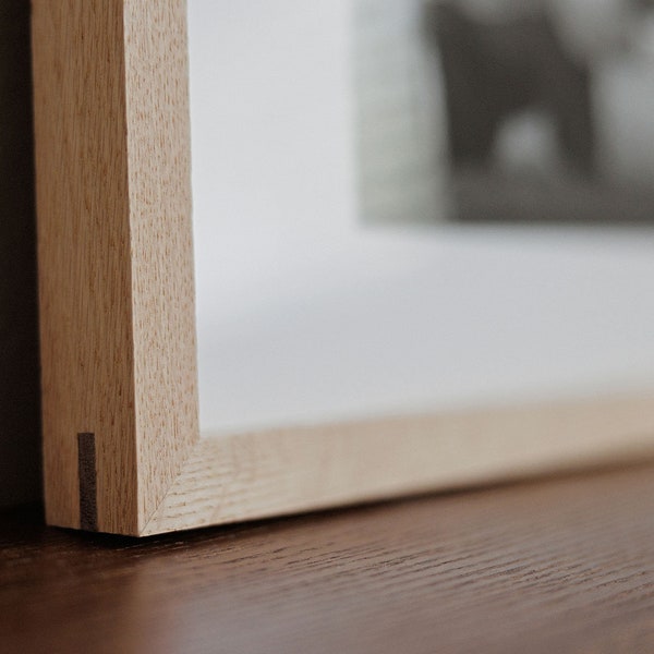 Oak Wood Picture Frame | Oak Gallery Picture Frames with Spline reinforce