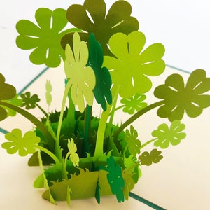 Trifoglio irlandese pop-up, biglietto di primavera 3D, biglietto pieghevole di invito, biglietto pieghevole di compleanno, biglietto di Pasqua pop-up, buon recupero, voucher pop-up