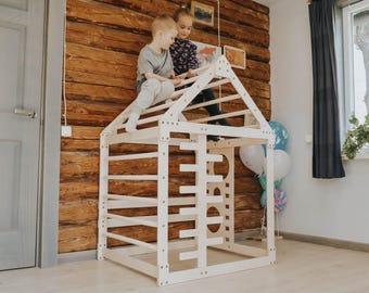DIY Plans / Kids Playhouse with Slide