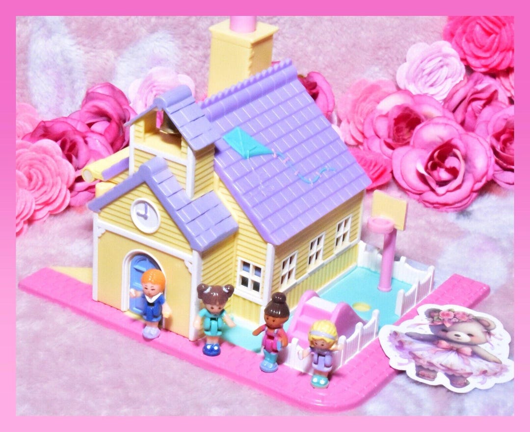 Polly Pocket LIGHT-UP SCHOOLHOUSE 1993 VINTAGE