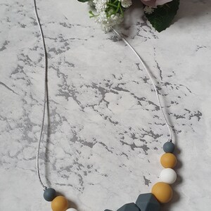 Silicone Necklace, Mama Necklace, Breastfeeding Necklace, New Mum , Baby Soothing Necklace, Fiddle Necklace, available in 5 colours. image 3