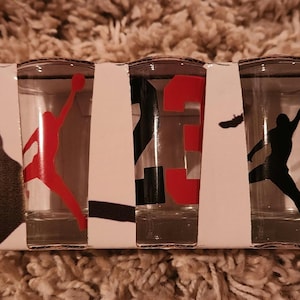 Jordan shot glass set