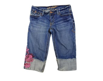 Y2K Old Navy Floral Embroidered Capri Denim Pants Medium Wash Size 4