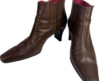 Donald J Pliner Brown Leather Square Toe Ankle Boots 8.5M Made in Spain Booties
