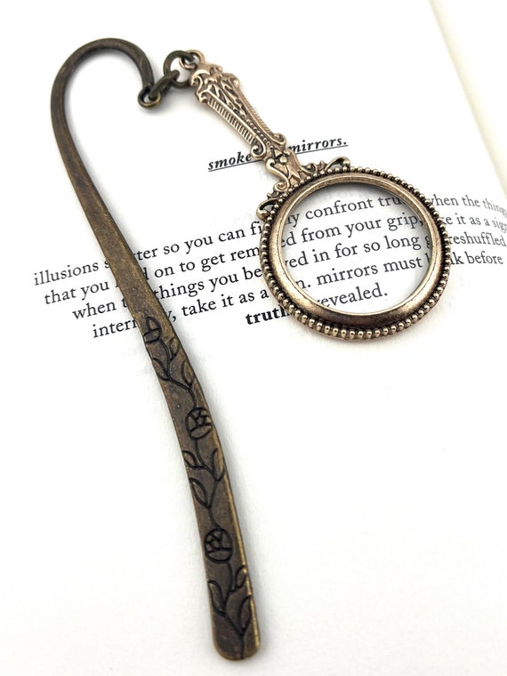 Magnifying Glass Book Mark / Metal Book Hook / Perfect Gift for Bookclub - Magnify Bookmark