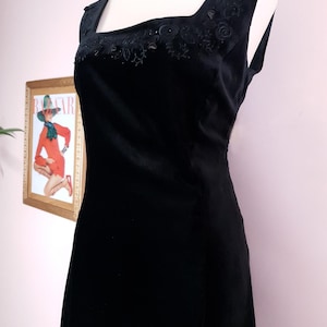 1990S Vintage Laura Ashley Black Velvet Embroidered Dress Size 12/14 image 3