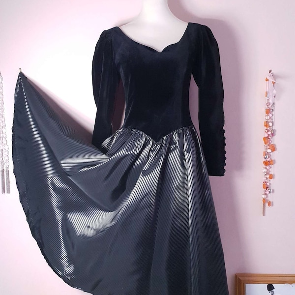 Fabulous Vintage 1980s Laura Ashley Black Velvet and Taffeta Dress - 8/10