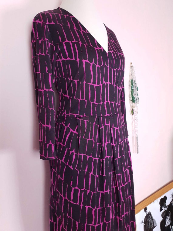 Jaeger Black and Pink Dress Midi Abstract Print S… - image 7