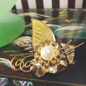 Vintage 1950s Faux Pearl Brooch French Flower Leaf Corsage Gold Tone Mid-Century