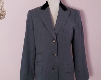 Stylish Pre-Loved 1990s Grey Wool & Velvet Nicole Farhi Jacket Blazer - Size 12/14
