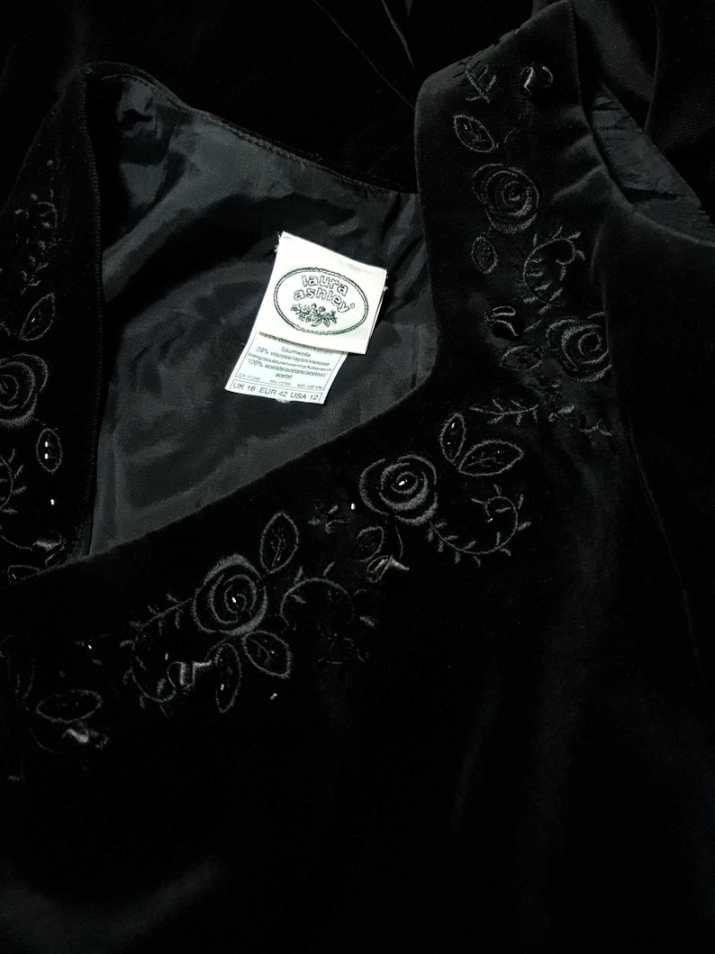 1990S Vintage Laura Ashley Black Velvet Embroidered Dress Size 12/14 image 10