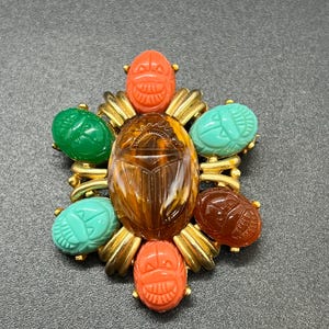 ブローチ　ピン　エジプト　スカラベ　museum reproduction Amazon.co.jp: MUSEUM REPRODUCTIONS エジプト スカラベ 胸