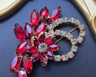 Gorgeous Vintage Ruby Red & Clear Rhinestone Flower Brooch Pin