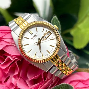Seiko Ladies Two Tone Watch - Etsy display picture 3