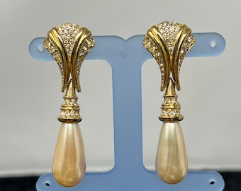 Vintage Oscar De La Renta Rhinestone Faux Pearl Clip-on Earrings