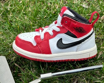 Jordan 1 Chicago Putter Cover — RARE Authentic Air Jordan One, Golf, 90s — shoe Sneakerheads red white black bred