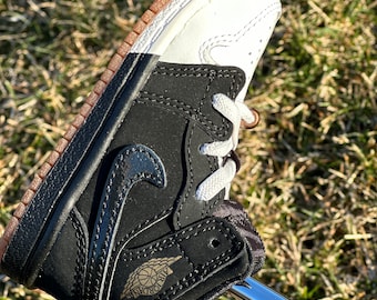 Jordan 1 Black Gold + Gum Putter Cover — Authentic Upcycled Air Jordan One, Golf, 90s — shoe Sneakerheads white patent