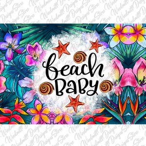Puede incluir: Una ilustraci&oacute;n digital colorida de flores y hojas tropicales con el texto "beach baby" en el centro. El fondo es azul claro con una superposici&oacute;n blanca texturizada.
