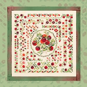 Puede incluir: Un patrón de punto de cruz con una variedad de bayas rojas y hojas verdes dispuestas en un marco cuadrado. El patrón incluye un diseño central de un racimo de bayas con hojas, rodeado de motivos más pequeños de bayas y hojas.