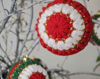Crocheted Christmas bauble, crocheted Christmas ornaments, Christmas home decor, Christmas decorations, home decor, granny square, deco
