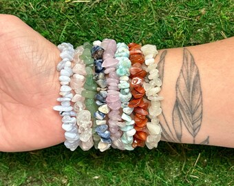 Natural crystal chip bracelet, Larimar bracelet, Kunzite bracelet, Moonstone bracelet, Blue lace agate bracelet, Quartz bracelet
