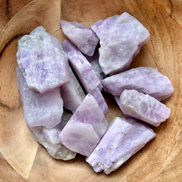 Natural raw kunzite