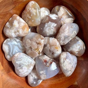 Natural flower agate heart