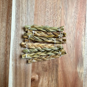 Sweetgrass braid, Dried sweetgrass braid, Sweetgrass, Smoke cleansing