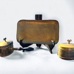Handarbete Brass Teapot & Sugar Ribbon Wood Handle Finials and Tray