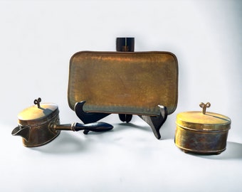 Handarbete Brass Teapot & Sugar Ribbon Wood Handle Finials and Tray