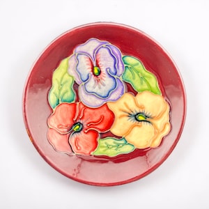 Moorcroft &quot;Pansy&quot; Small Burgundy Plate / Coaster