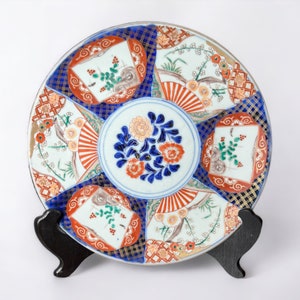 Meiji Period Hand Painted 13.5&quot; Japanese Imari Plate