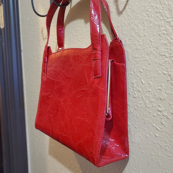 Vintage Apple Red Textured Patent Leather Handbag, by Lennox, Vintage 50's/60s Handbag / Purse, Red Leather