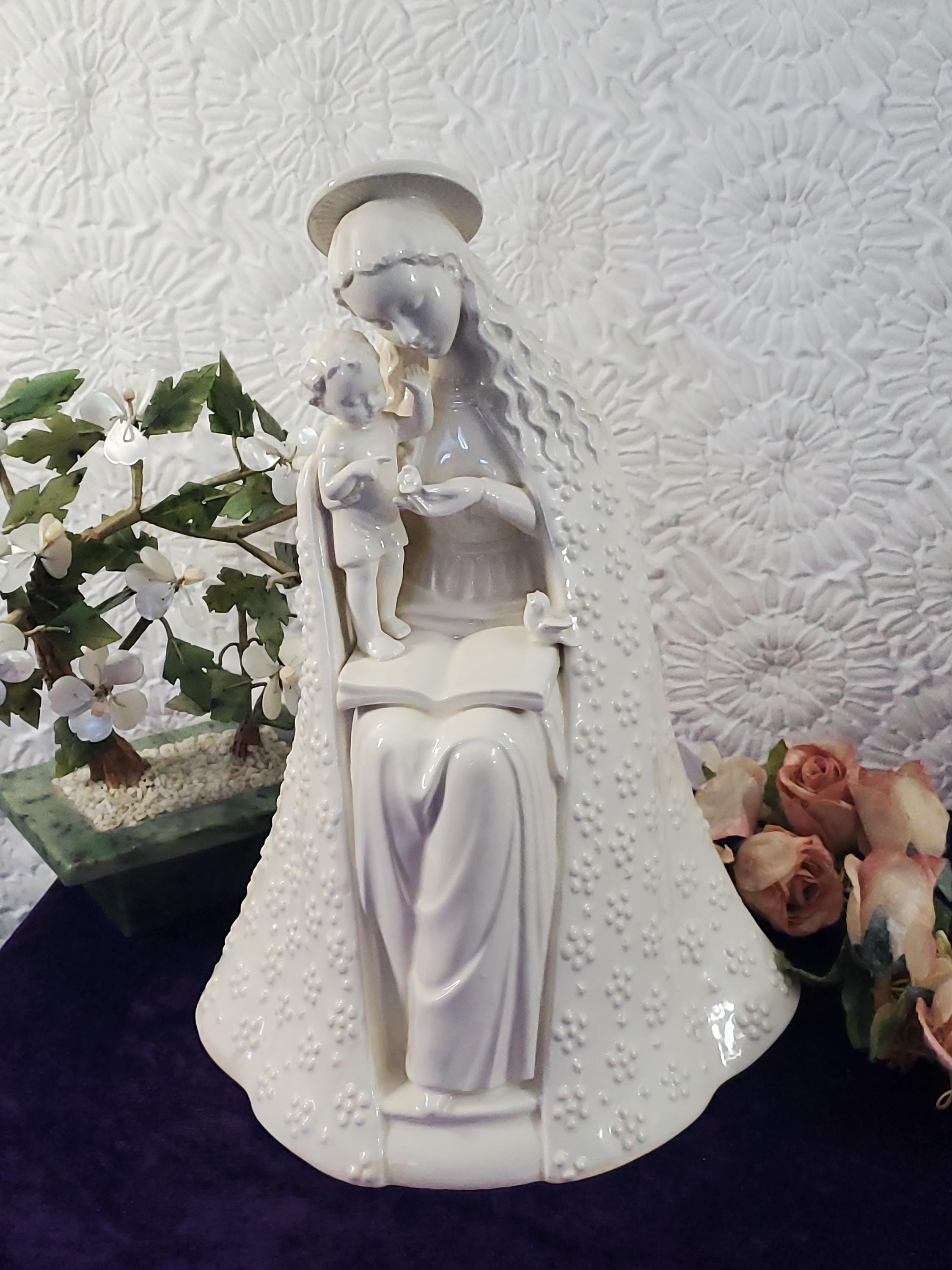 フンメル人形 Flower Madonna 聖母マリアとイエス・キリスト フンメル人形 Flower Madonna 聖母マリアとイエス・キリスト