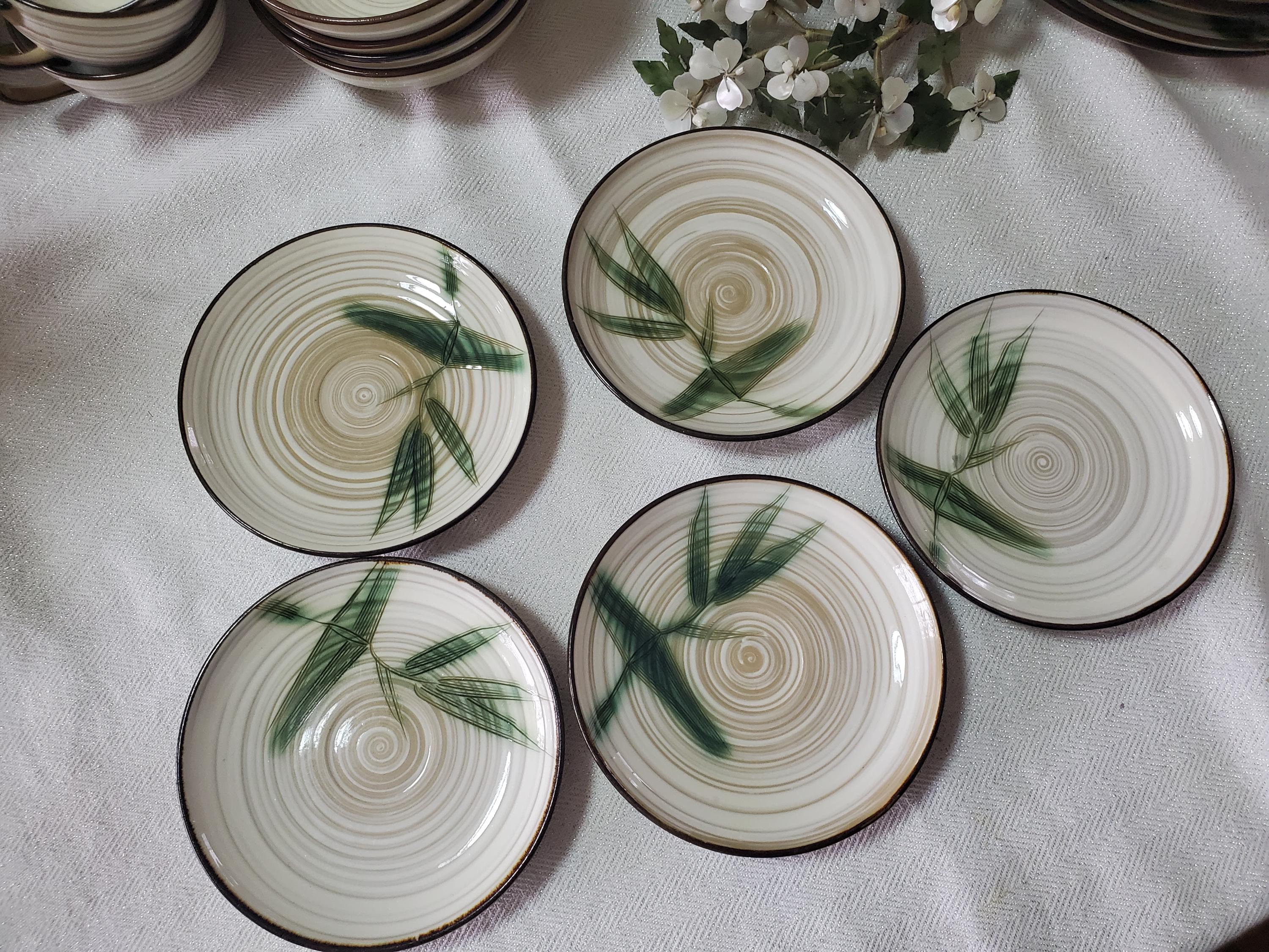 Kasuga Showa Stoneware Bamboo Pattern Sushi Plate 6.25