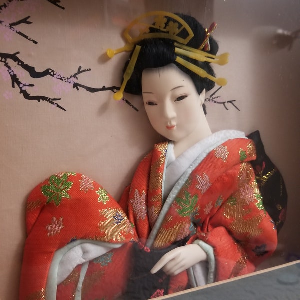 Vintage Shadowbox Ceramic Face Geisha, Wall Art Japanese Handcrafted Geisha Doll Art Piece