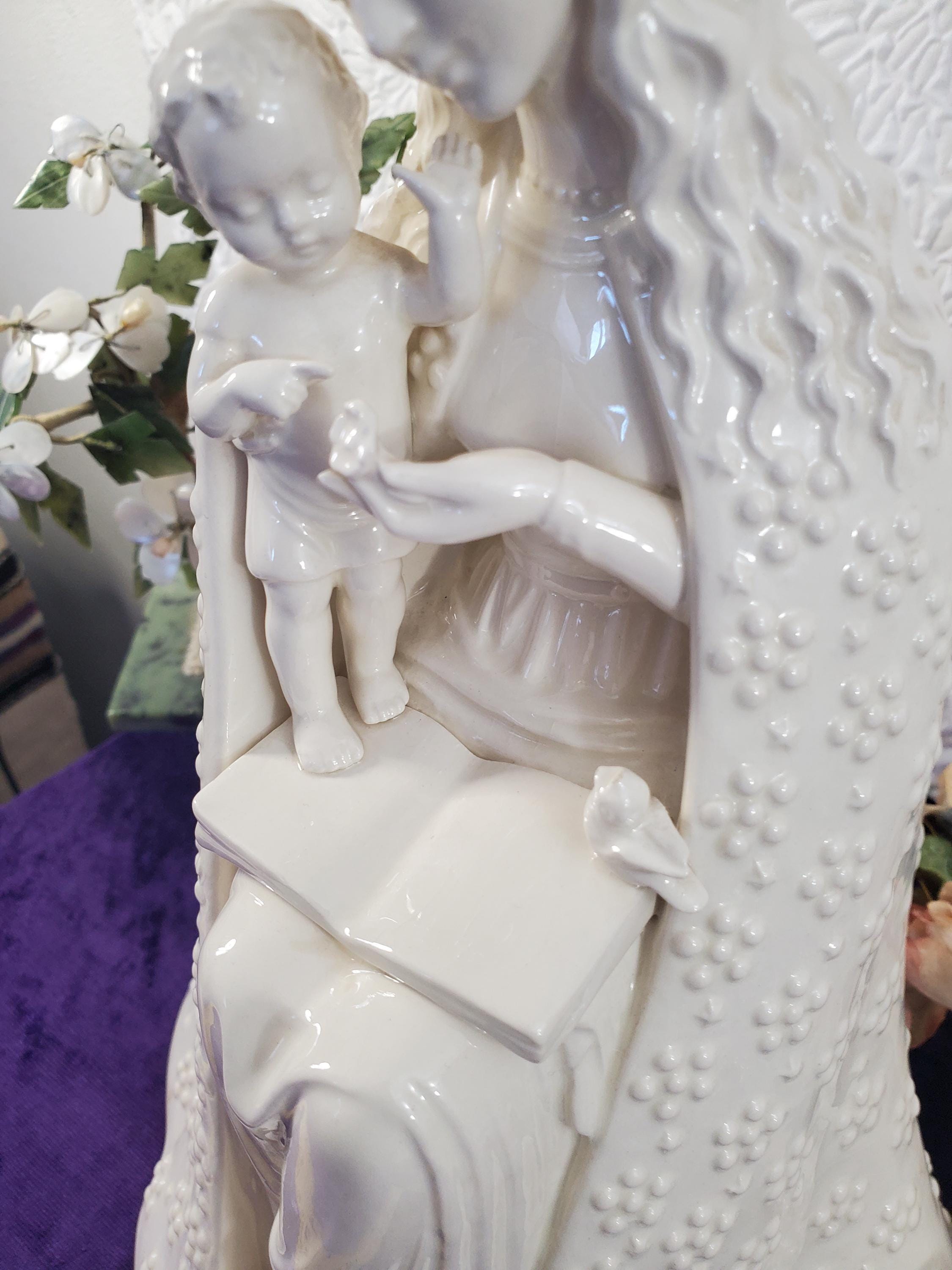 フンメル人形 Flower Madonna 聖母マリアとイエス・キリスト フンメル人形 Flower Madonna 聖母マリアとイエス・キリスト