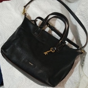 Bolso de mano Fossil de piel, en perfecto estado.
