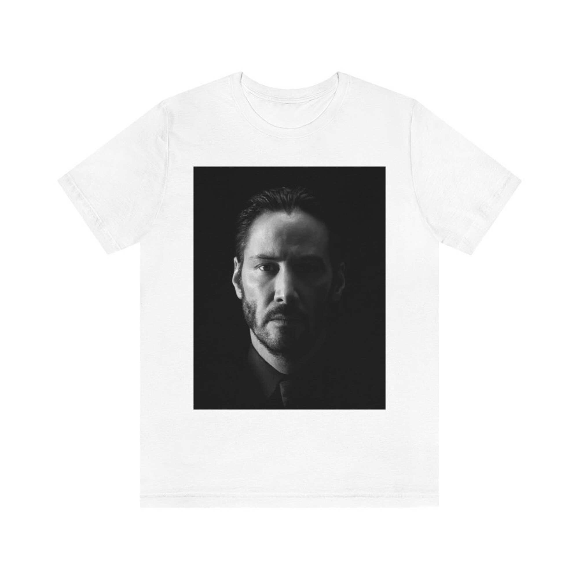 Keanu Reeves T-Shirt / Aesthetic Premium Unisex Crew Neck T-Shirt / Aesthetic Clothing / Birthday Gift / Minimalist Style Tee