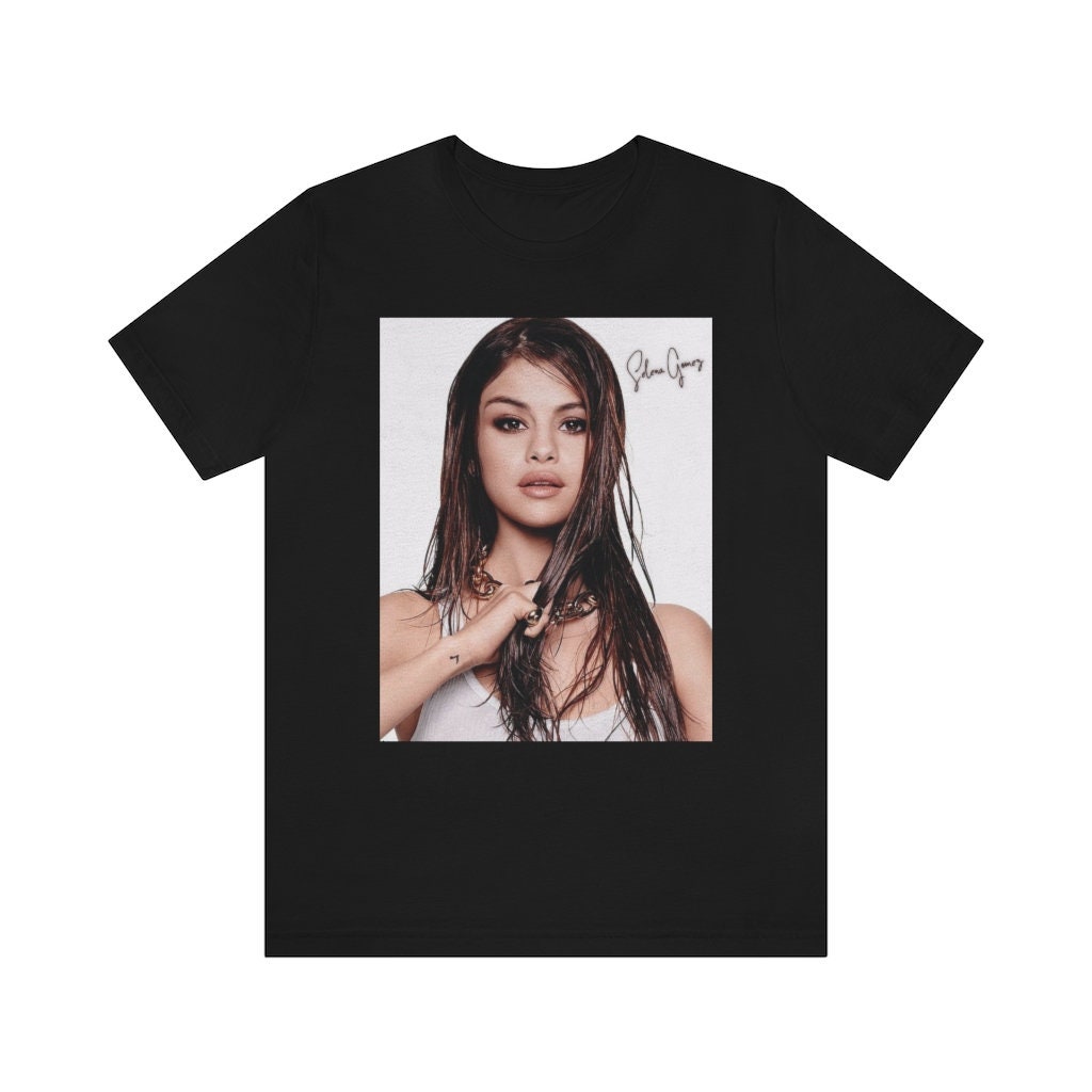 Discover Camiseta Selena Gomez Cantante Famosa Imagen Vintage para Hombre Mujer