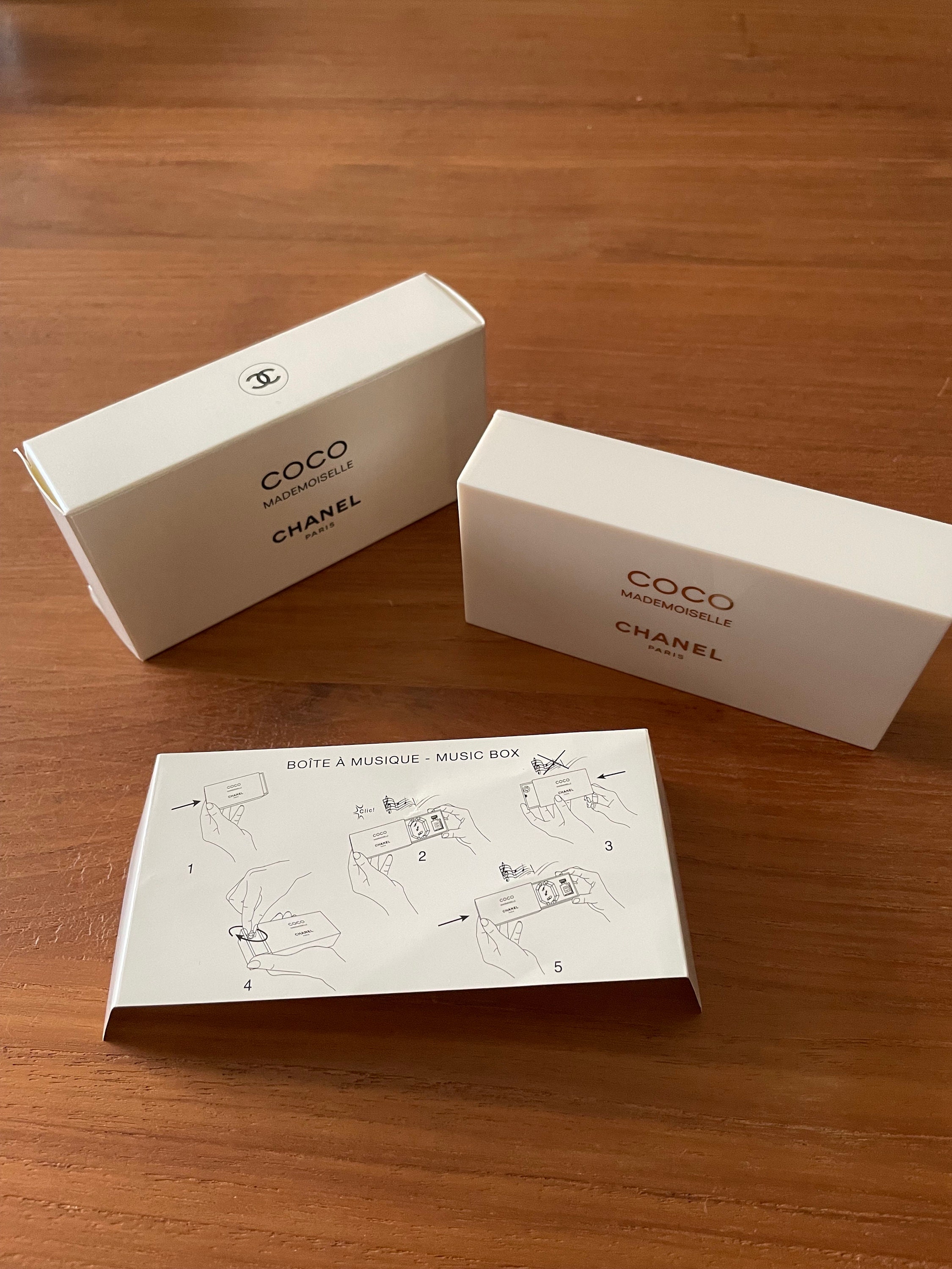 COCO MADEMOISELLE PARFUM ＆ MUSIC BOX Chanel Limited Edt Automaton Musical Box Perfume Coco
