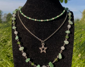 Layered star crystal necklaces