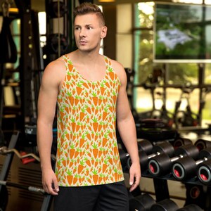 Carrots Food Printed Men&#39;s Tank Top, All Over Print Gym Workout Tank, Foodie Veggies Gifts, Casual Fitness Top, Bodybuilding Tank, Gym Gift