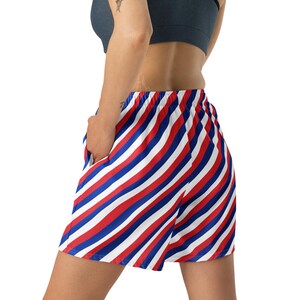 USA Flag Patriotic Printed Athletic Shorts, American Flags AOP Gym Workout Shorts, Casual Summer Shorts with Pockets, USA Patriotic Gifts