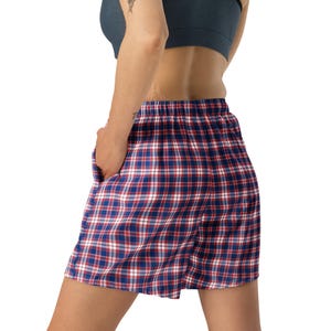 USA Flag Patriotic Printed Athletic Shorts, American Flags AOP Gym Workout Shorts, Casual Summer Shorts with Pockets, USA Patriotic Gifts