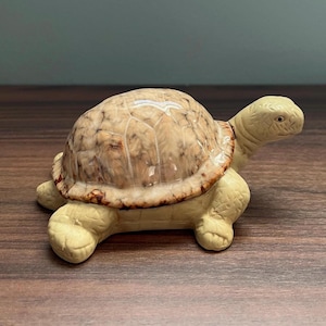 Turtle Figurine Glossy Shell, Handcrafted Ceramic Turtle, collectible turtles, Ceramic Turtle, Turtle Art Pottery, TURTLE Glazed Shell