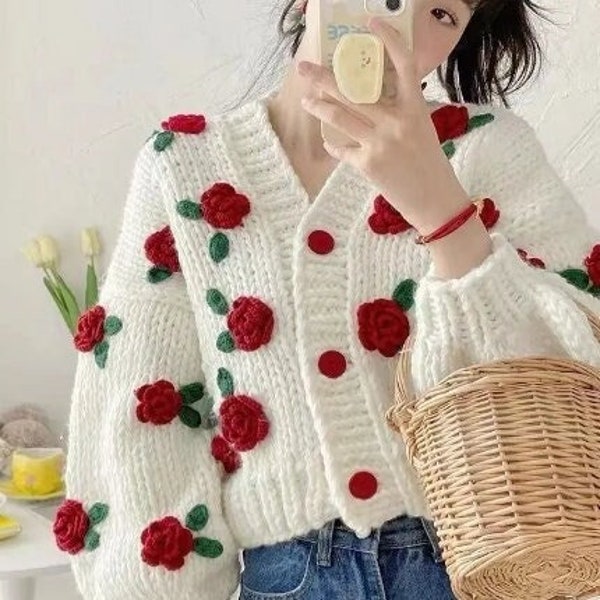 Strickpullover, Rosenpullover, Oversized Sweatshirt, Strickjacke, Cardigan, Pullover, Sweatshirt, Gestrickt, Gestrickte Rosen, Rote Rosen